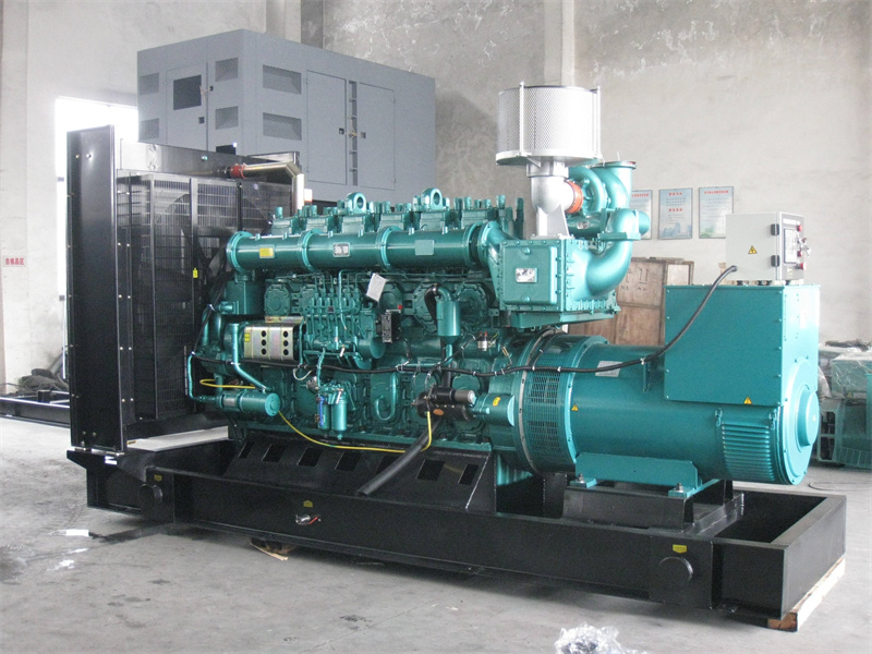 红坪镇200KW 柴油发电机的油耗是多少?